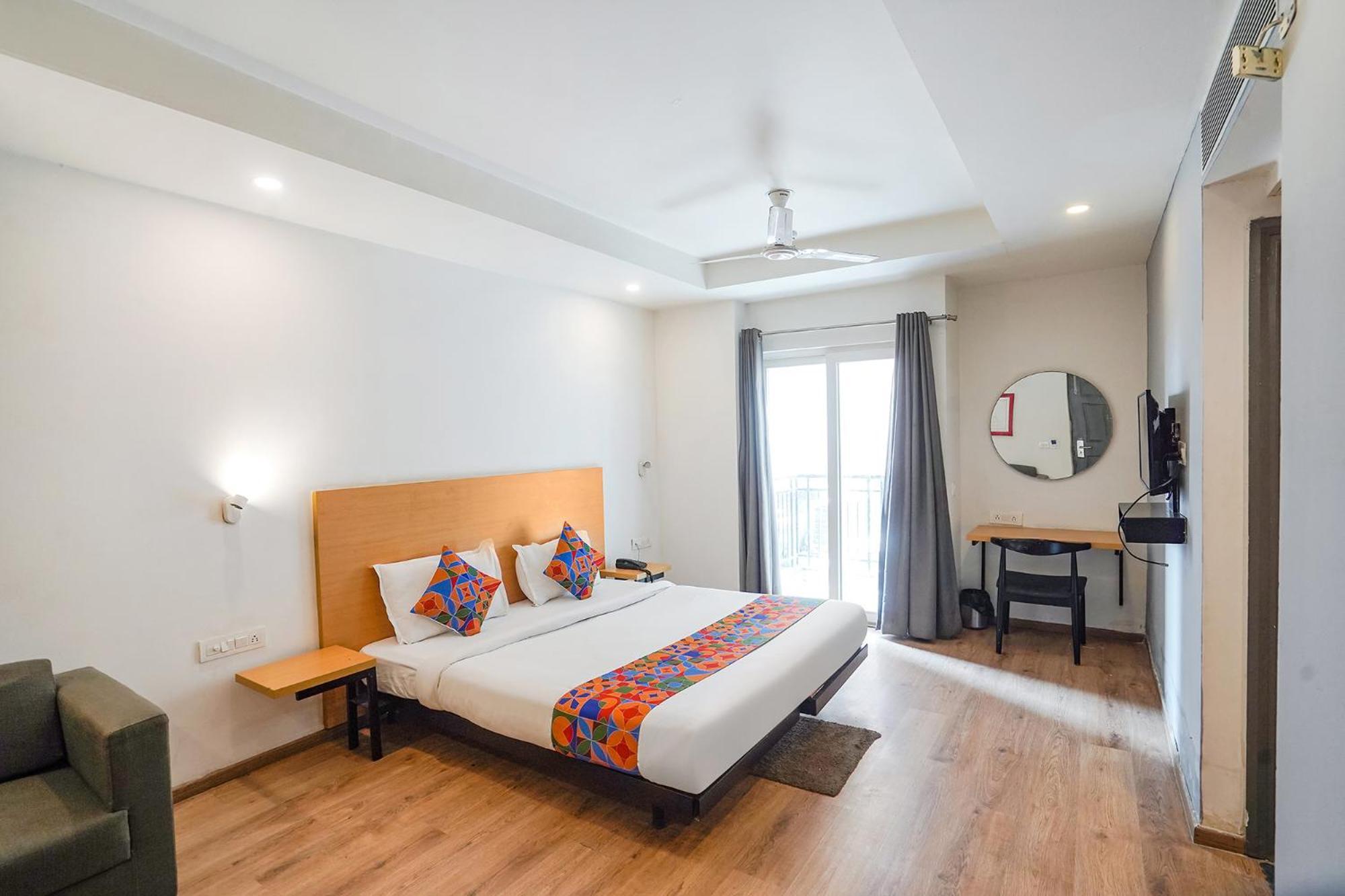 Fabhotel Prime Cloud 9 Ghaziabad Exterior photo